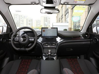 BYD E2 - thaicars.com