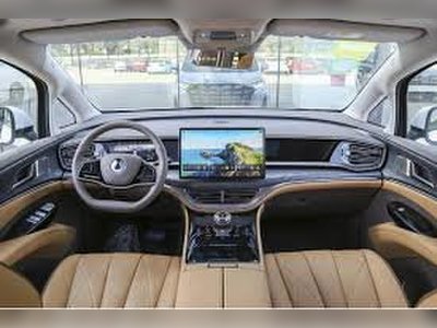 Denza D9 DM‑i - thaicars.com