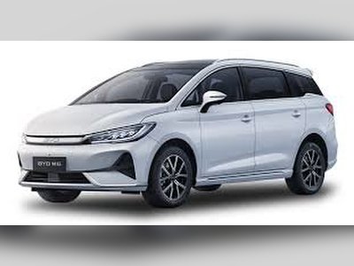 BYD M6 - thaicars.com