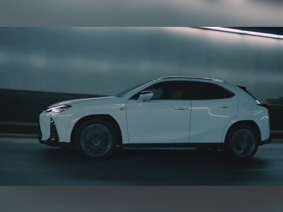 Lexus UX 300h - thaicars.com