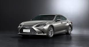 Lexus ES 300h - thaicars.com