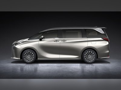 Lexus LM 500h - thaicars.com