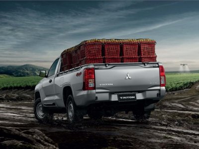 Mitsubishi TRITON SINGLE CAB 4WD - thaicars.com